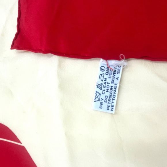 Chanel Matelasse Chain Shoulder Bag Patterned Silk Ivory And Red Scarf - Picture 4 of 15